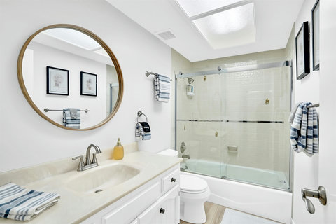 Ground Floor Ensuite Full Bathroom
