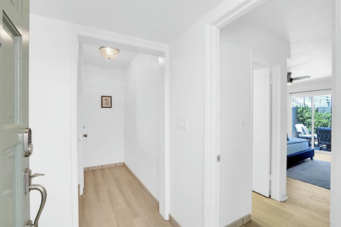 Ground Floor Entryway