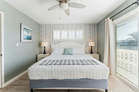 Second Floor King Bedroom – Spacious and serene with a plush mattress and plenty of natural light.