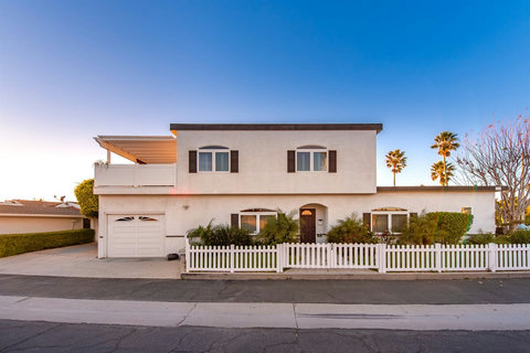 Exterior View: Enjoy palm-fringed charm and vibrant sunsets from this Ventura retreat!