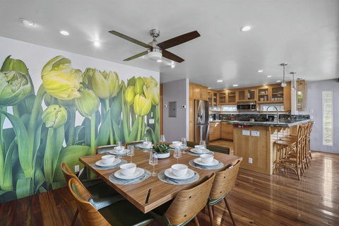 Seating for 8 at the table, with room to add more—great for large groups.