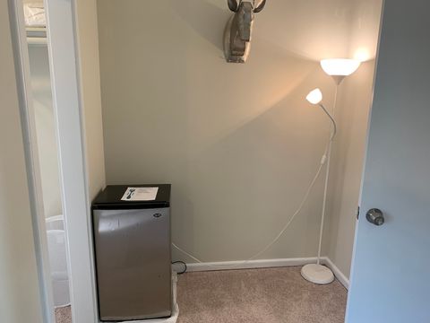 Private frig and beverage center
