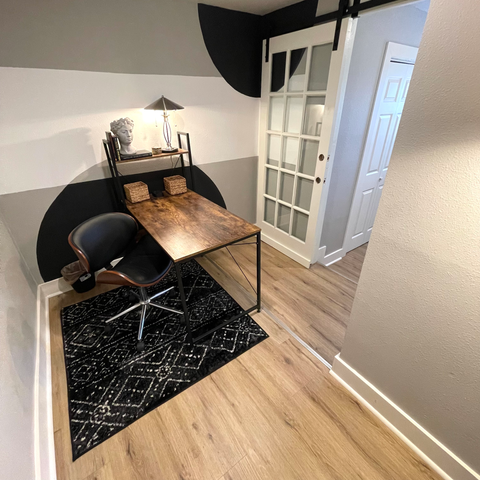 Dedicated office for your next virtual meeting