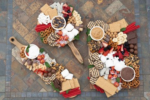 Pre-order Your "Sweet" Charcuterie Boards     
3 sizes to choose from: 
3-4 person
4-6 person
6-8 person
