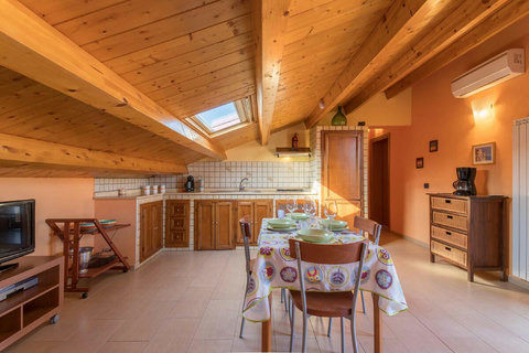 Kitchen-Living