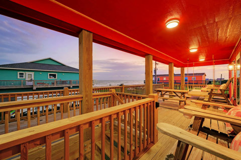 Deck dining as the sun goes down