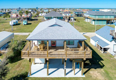 Covered deck and big yard from above