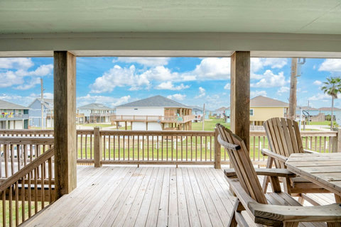Deck chairs with a view of the neighborhood