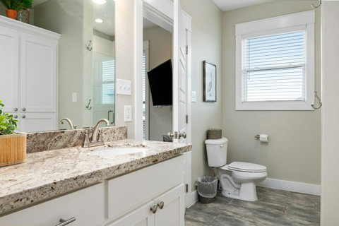 Bath with a window