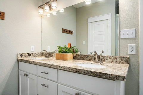 Double vanity