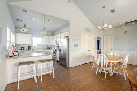 Kitchen bar with stools