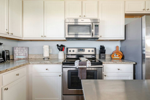 Stainless range and microwave