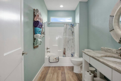 Bath with plenty of towels