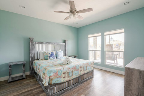 King bed with a dresser