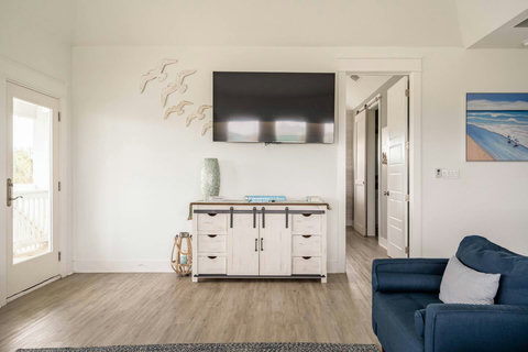 Smart TV and board games