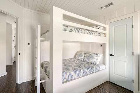 Built-in bunk with storage
