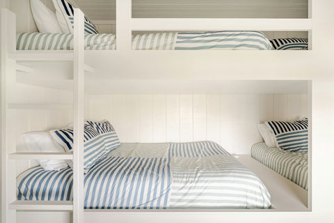 Bunk room with two full-over-full bunks