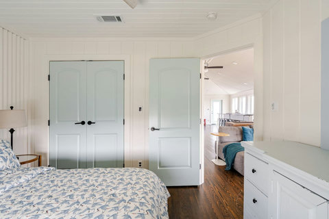 King bedroom with a double closet