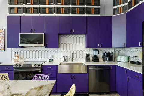 Kitchen with a hexagon tile backsplash
