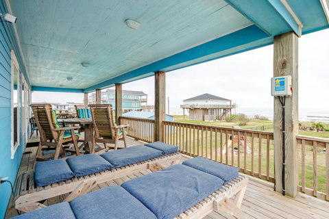 Stretch out on the deck loungers and watch the waves