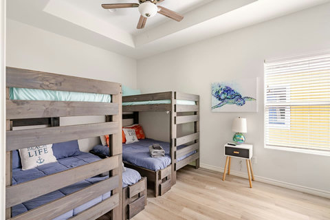 Bunk room with nautical touches