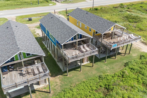 Decks facing the Gulf