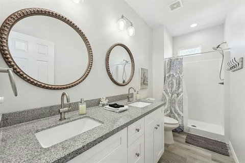 Bath with a walk-in shower