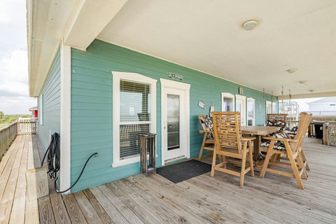 Deck dining just outside the door