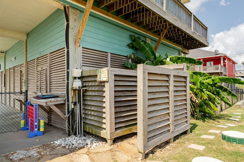 Outdoor shower to rinse off the sand