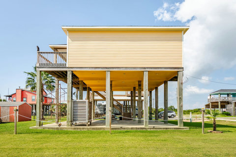 Back of the house and yard