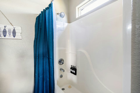 Tub and shower