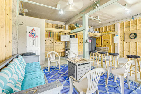 Garage hangout with lounge seating