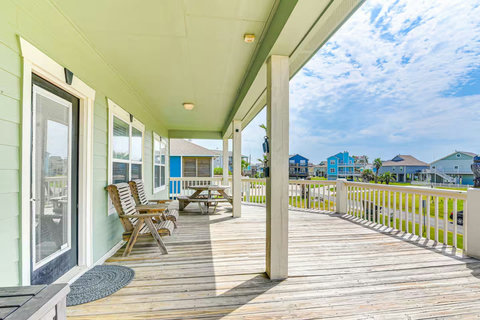 Wraparound deck