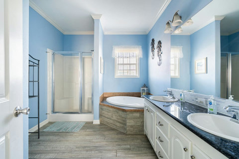 Double vanity, soaking tub and shower