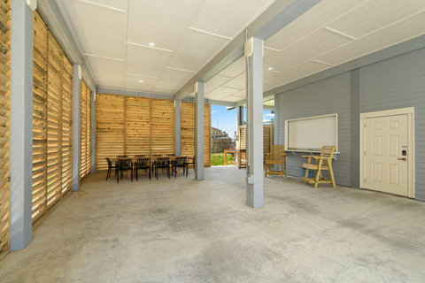 Big shaded patio under the house