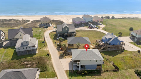 Aerial view: a short walk to the beach