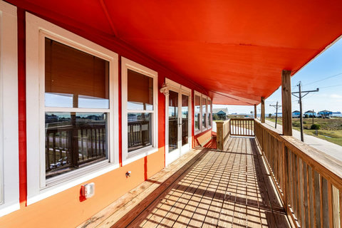 Long covered deck