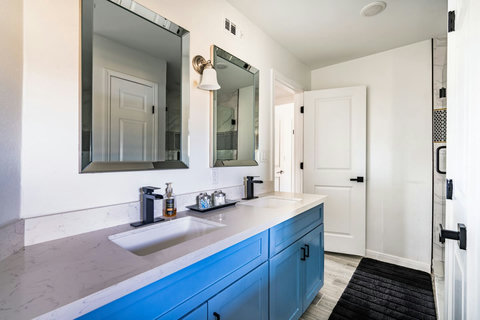 Long quartz vanity