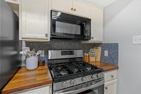Gas range and microwave