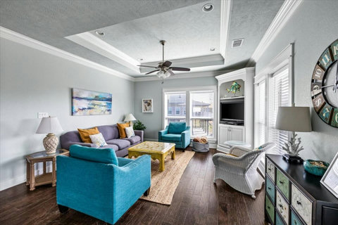 Comfy sofa and armchairs for relaxing after the beach