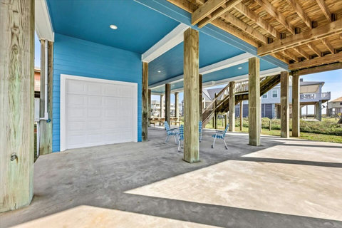 Shaded patio with plenty of room