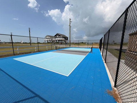 Community pickleball court