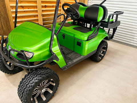 Lifted golf cart (extra fee)