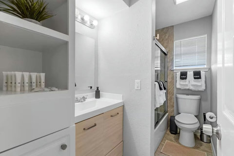 Bath vanity with plenty of towels