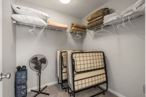 2 Extra Cotts Upstairs, 1 in basement (3 total)