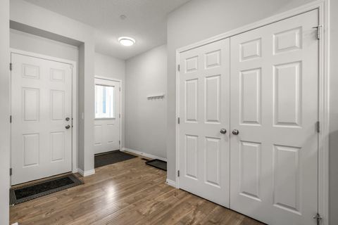 Entrance to main floor
