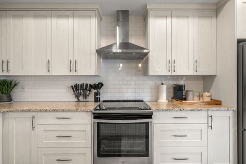 Main Floor Kitchen #1