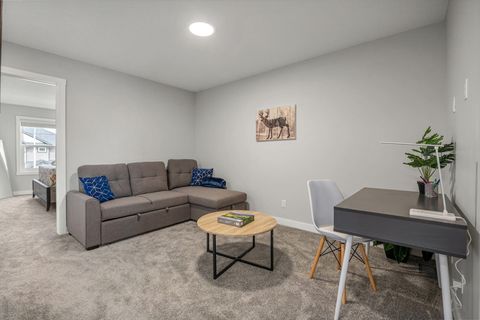 Upstairs Living Space with Dedicated work Area and Pull Out Sofa Bed