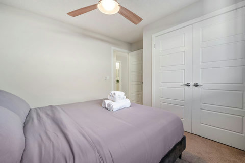 Beautiful cozy bedroom with quality queen mattress, duvet and complete towel sets.