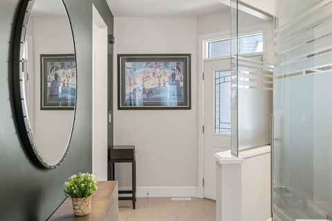 Open, Modern & Cozy Living Space